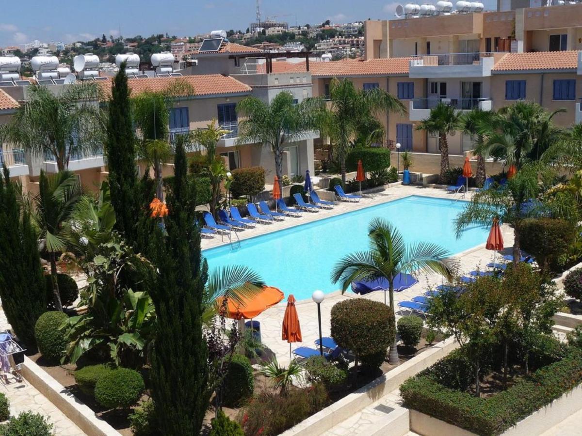 Maya'S Apartment - Complimentary Paphos Airport Transport Exterior foto